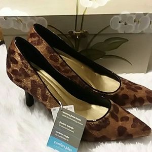 NWT Leopard print heels